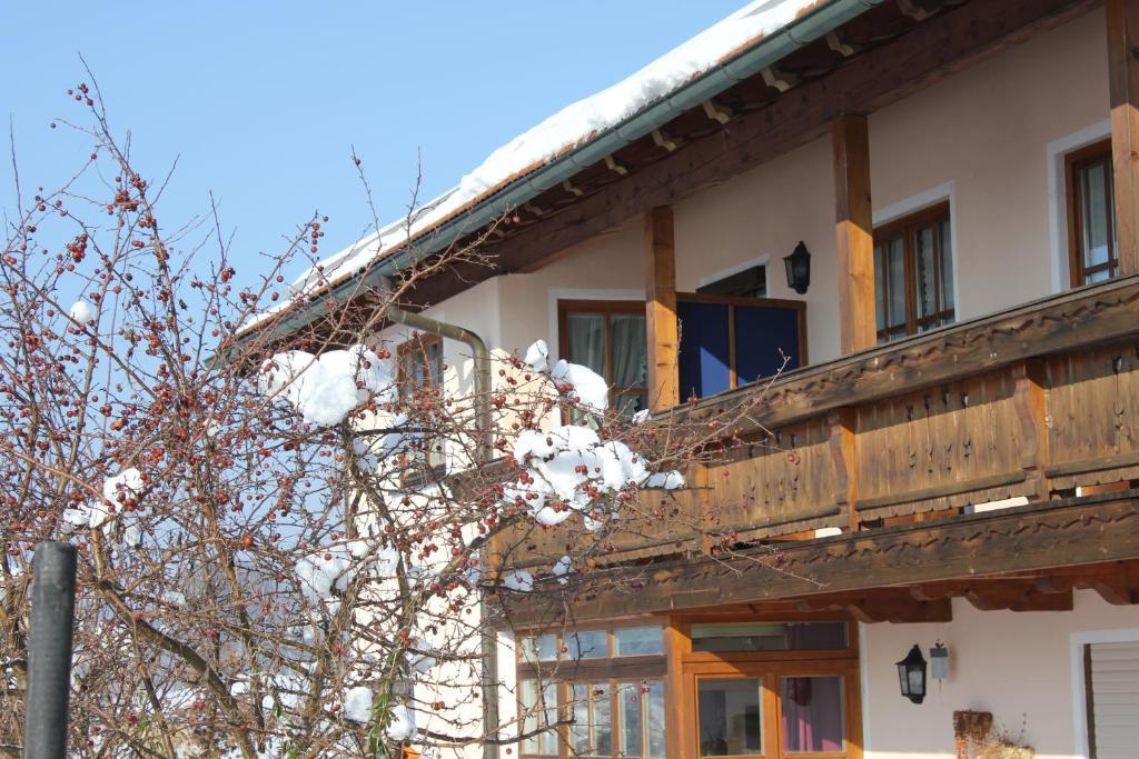 Apartment Andrea - Chiemgau Karte อินเซลล์ ภายนอก รูปภาพ